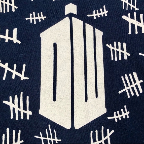 Doctor Who tee navy white DW tardis logo tally marks The Silence Episode M - Picture 4 of 5